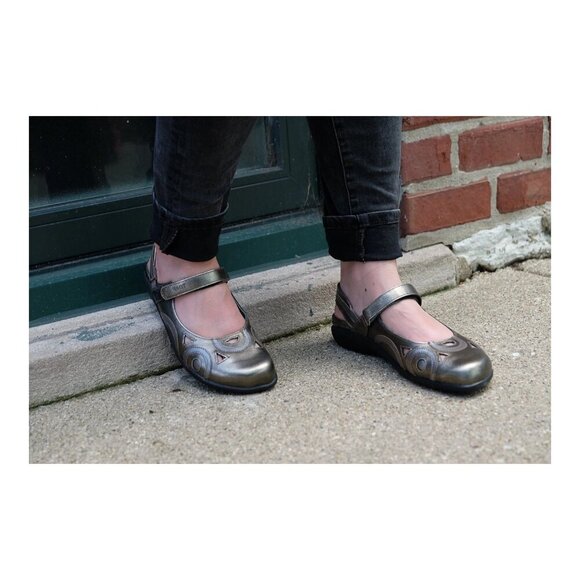 NAOT Rongo Metallic Leather Slingback Mary Jane Sandals Flats Bronze - Picture 3 of 10